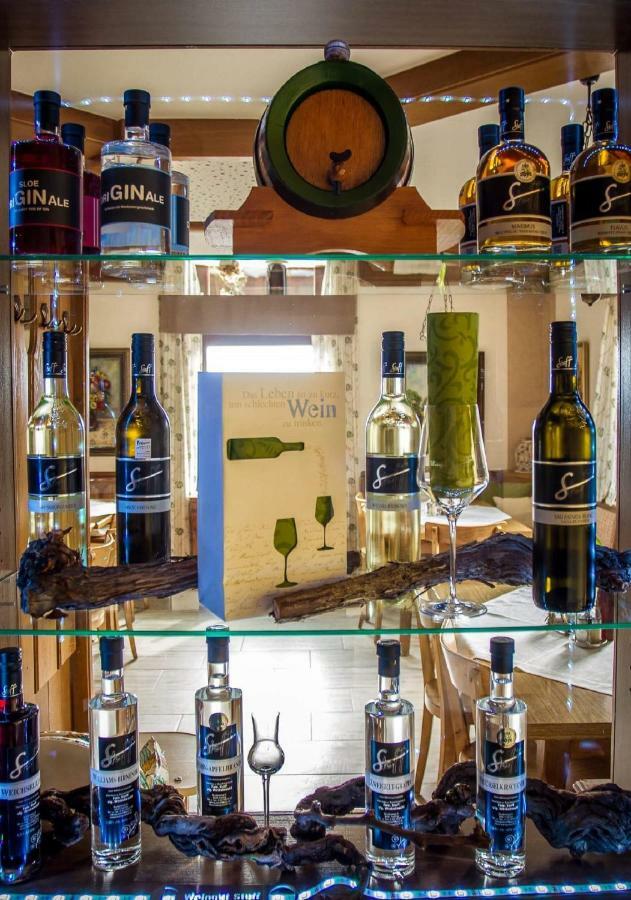 مبيت وإفطار كيتسك إيم زاوزال Weingut Stoff المظهر الخارجي الصورة